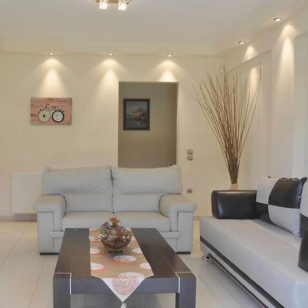 Villa Beautiful House With Garden In Rhodes Ialisos Exterior foto